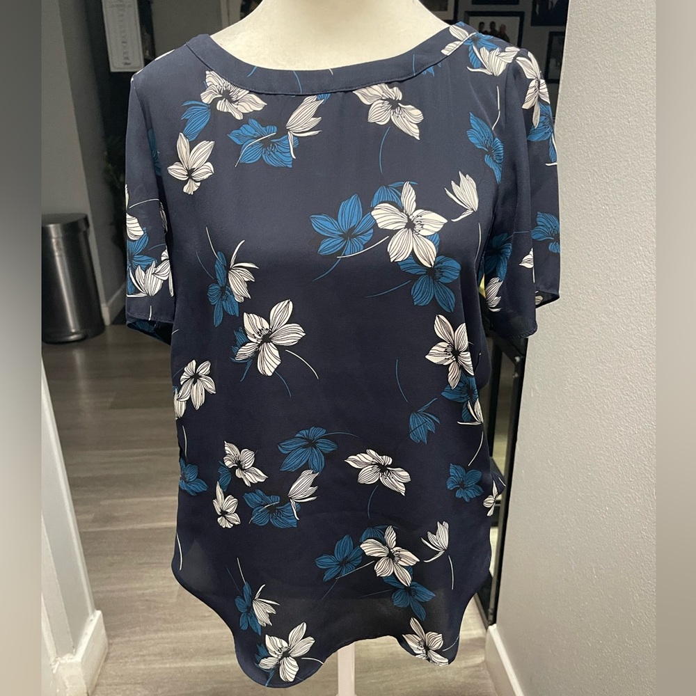 Banana Republic Floral short Sleeve Top Size xs
